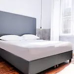 Toledostop بيت ضيافة 4*