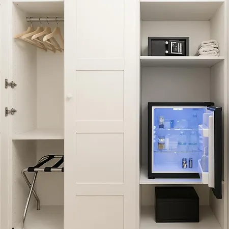 Toledostop בית הארחה נאפולי