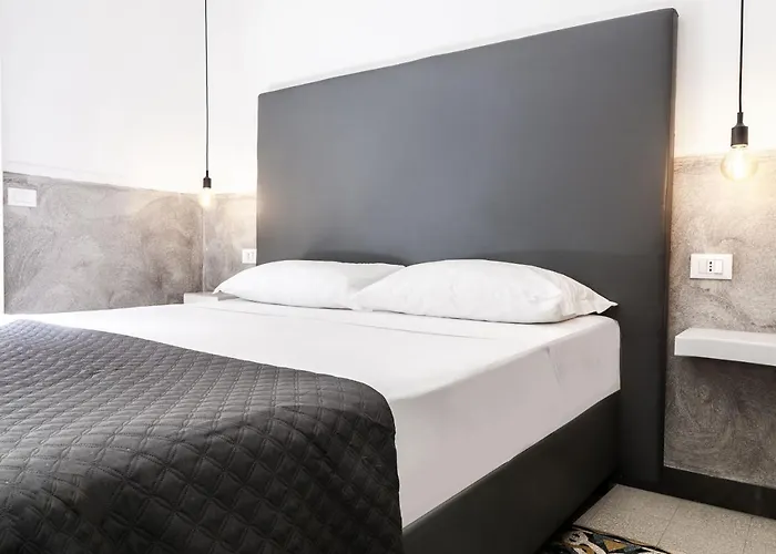 Toledostop Πανσιόν Νάπολη